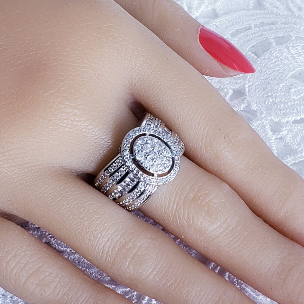 💙NEW! Simulated Diamond Ring 🤍Size 8